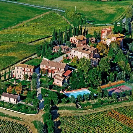 Great In A In Tuscany Apartment